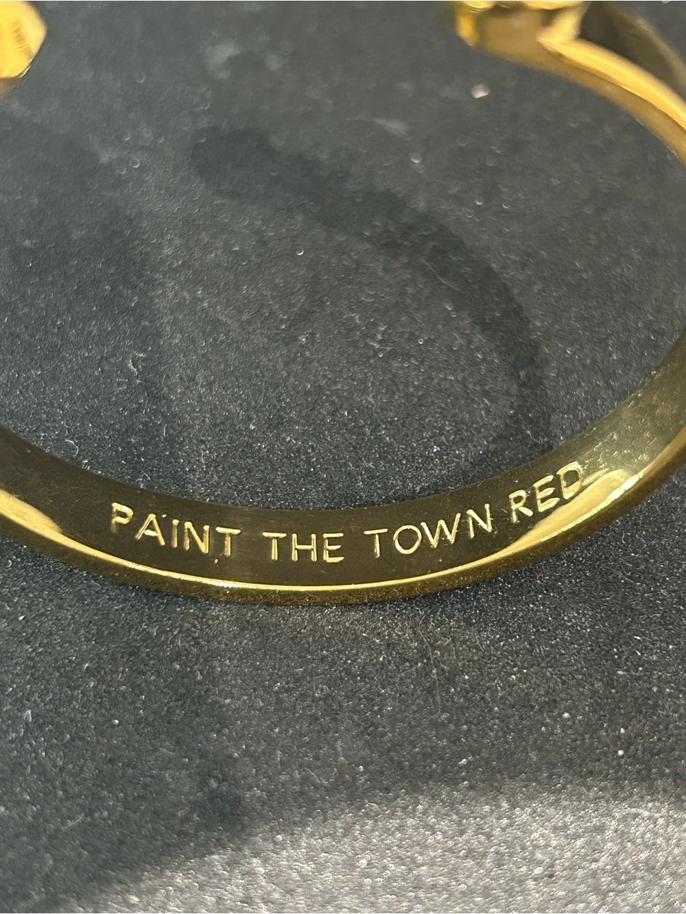 kate spade Paint the Town Red Idiom Cuff gold-plated Bracelet w/gems - Picture 2 of 6